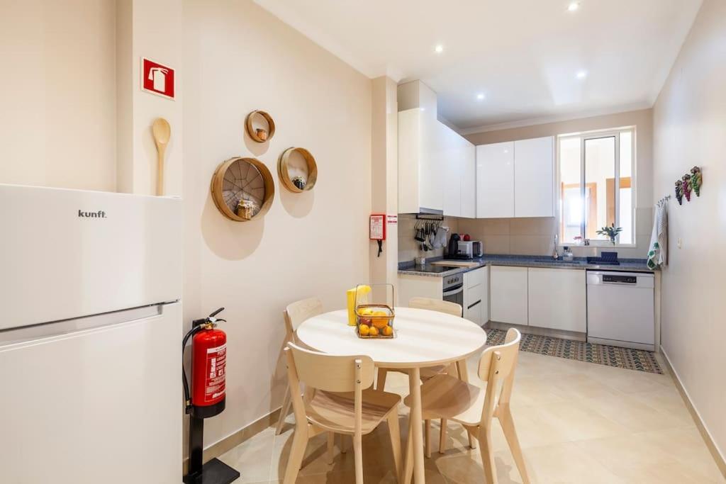 Charming 120M² In Historic Center Apartment Lamego Exterior photo
